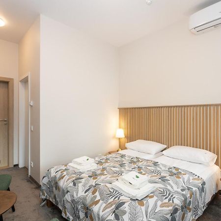 Moja Accommodation คอนัส ภายนอก รูปภาพ